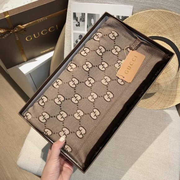 💎✨AUTHENTIC✨💎Gucci scarf - Picture 1 of 7